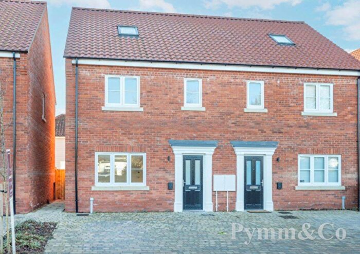 3 Bedroom Semi-Detached House To Rent In Boulton Road, Norwich, NR7