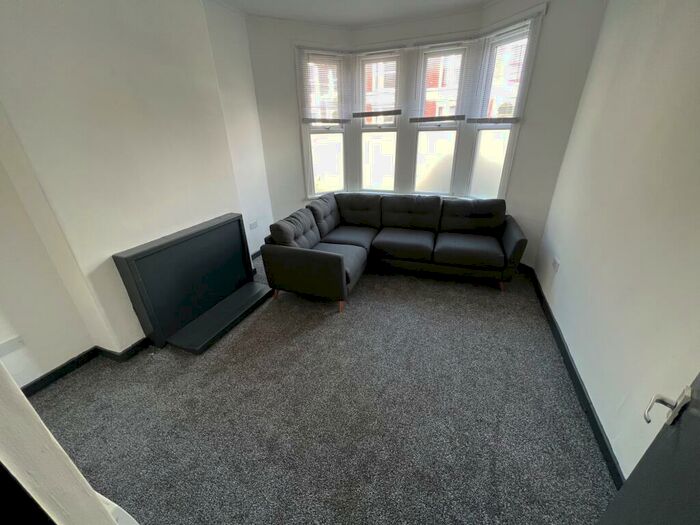 1 Bedroom Flat To Rent In Claude Place, Cardiff, CF24