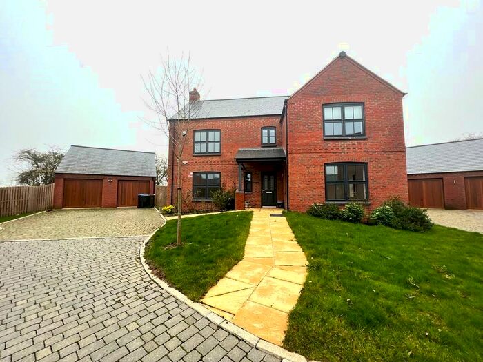 5 Bedroom Detached House To Rent In Paddock Way, Great Glen, LE8