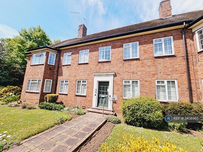 3 Bedroom Flat To Rent In Burghley Mansions, Peterborough, PE1