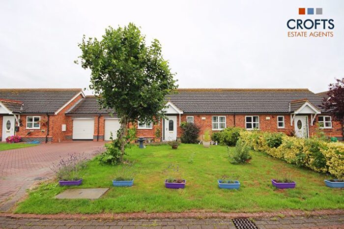 2 Bedroom Semi-Detached Bungalow For Sale In Garden Village, North Killingholme, DN40