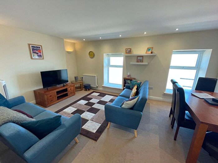 2 Bedroom Flat To Rent In Sandylands Promenade, Morecambe, LA3