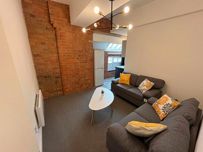 2 Bedroom Apartment To Rent In Luxury Student Apartment - York Street, Leicester, LE1