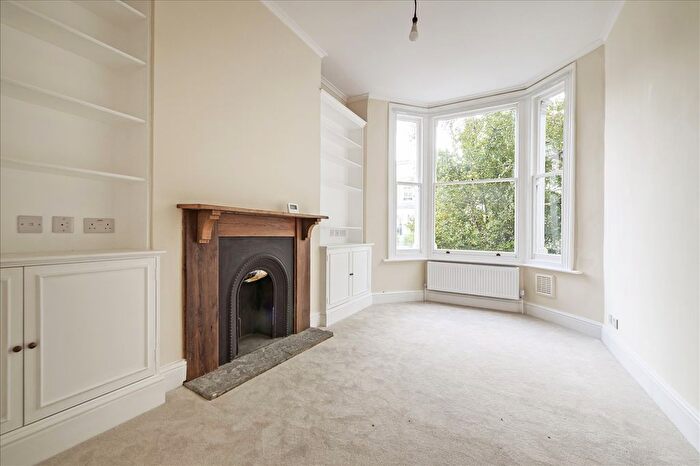 1 Bedroom Flat To Rent In Stowe Road, London, W12