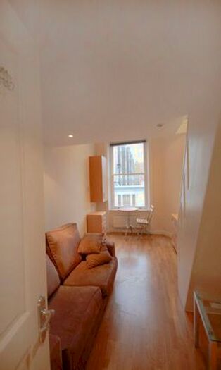 Studio To Rent In Courtfield Gardens, South Kensington, SW5