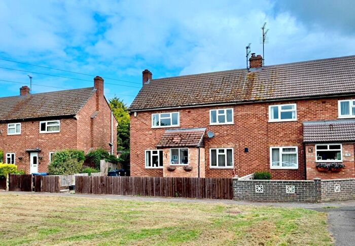 3 Bedroom Semi-Detached House For Sale In Fox Grove, Godmanchester, Huntingdon, PE29
