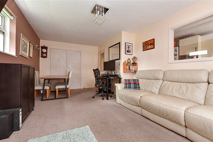2 Bedroom Maisonette For Sale In Levett Road, Leatherhead, Surrey, KT22