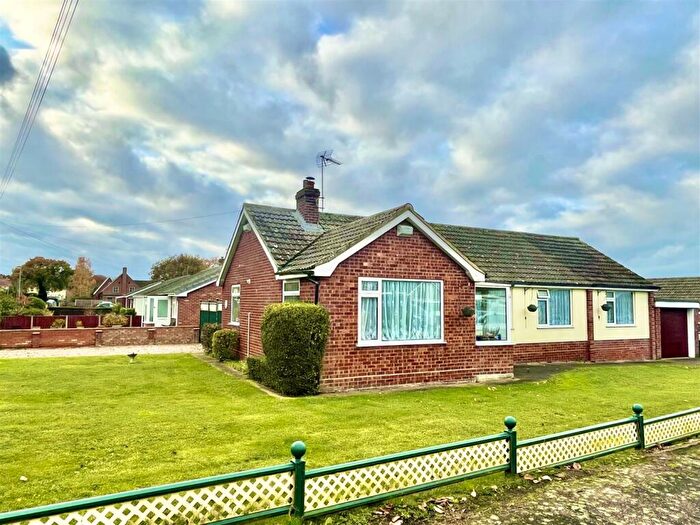 4 Bedroom Detached Bungalow For Sale In Lovat Close, Harleston, IP20
