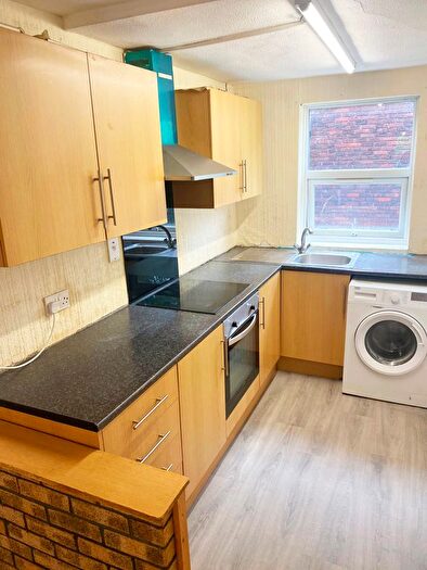 1 Bedroom Flat To Rent In Downs Road, Luton, LU1