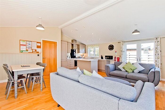 2 Bedroom Detached Bungalow To Rent In Hailsham Road, Stone Cross, BN24