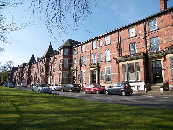 2 Bedroom Apartment To Rent In Flat, Westfield Terrace, Chapel Allerton, Leeds, LS7