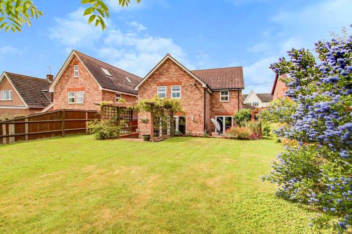 4 Bedroom Detached House For Sale In High Street, Little Staughton, MK44
