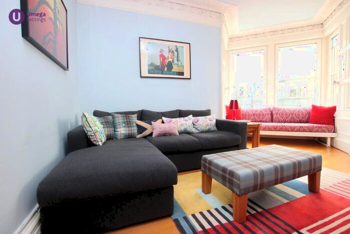 2 Bedroom Flat To Rent In Viewforth, Bruntsfield, Edinburgh, EH10