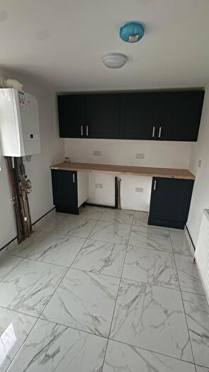 3 Bedroom Detached House To Rent In Kendal Close, Luton, LU3