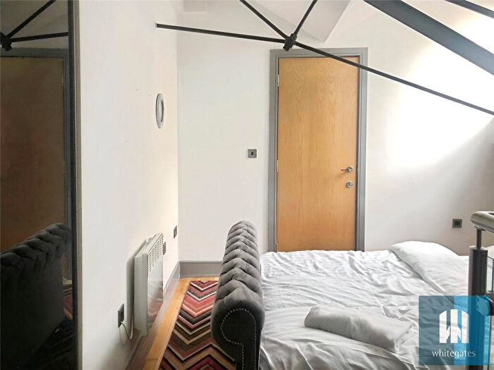 2 Bedroom Apartment To Rent In Britannia Buildings, St Peters Street, Huddersfield, HD1