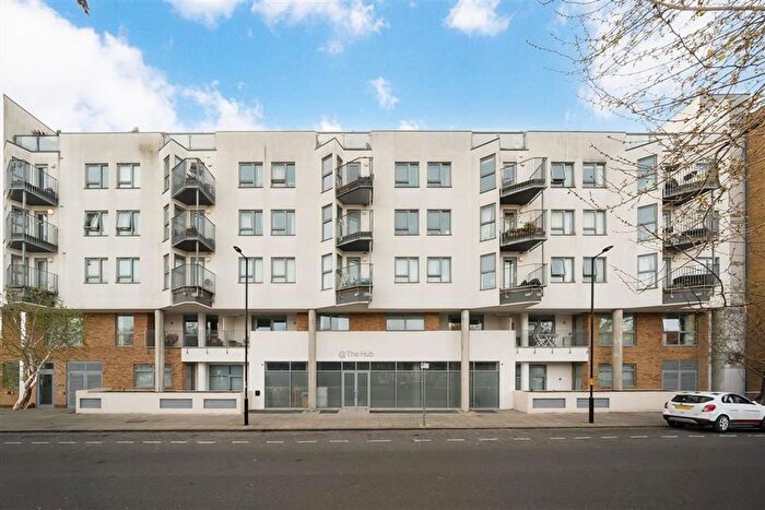1 Bedroom Flat To Rent In Camberwell Station Road, Kennington, SE5