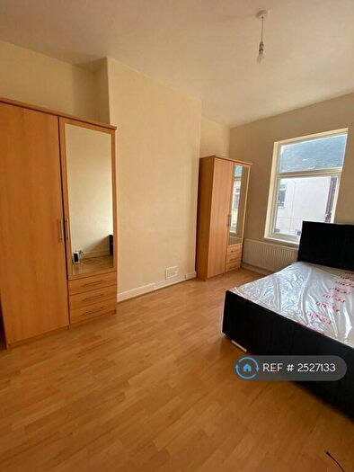 3 Bedroom Semi-Detached House To Rent In Frederick Street, Worksop, S80