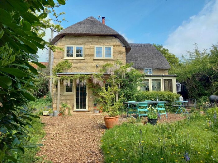3 Bedroom Cottage For Sale In Stour Lane, Stour Row, Shaftesbury, SP7