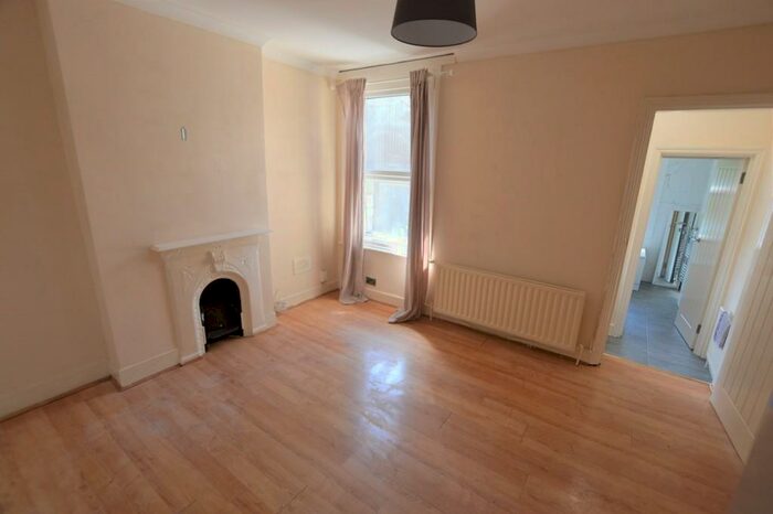 1 Bedroom Apartment To Rent In Alpha Road, Croydon, Surrey, CR0