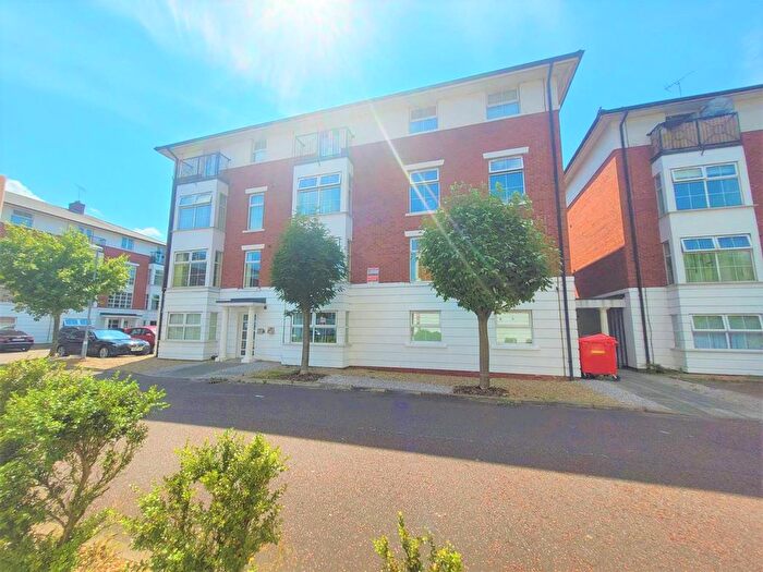 2 Bedroom Flat To Rent In Chancellor Court, Liverpool, L8