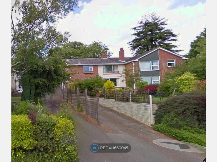 2 Bedroom Flat To Rent In Cuthburga Road, Wimborne, BH21