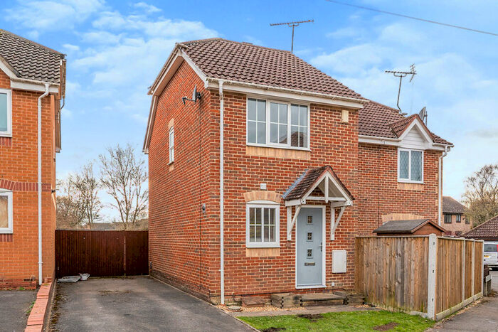 Property To Rent In Amberley Court, Totton, Southampton, Hampshire, SO40