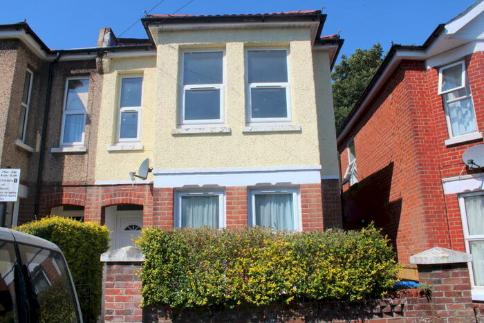 4 Bedroom House To Rent In Burlington Road, Polygon, SO15