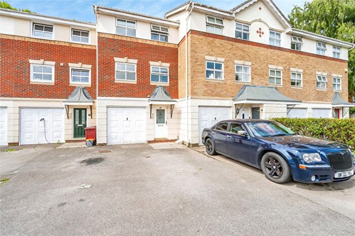 3 Bedroom Terraced House For Sale In Harvester Close, Chichester, West Sussex, PO19