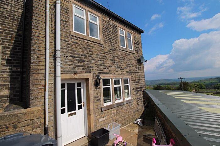 2 Bedroom Terraced House To Rent In Moor Hey Lane, Sowood, HX4