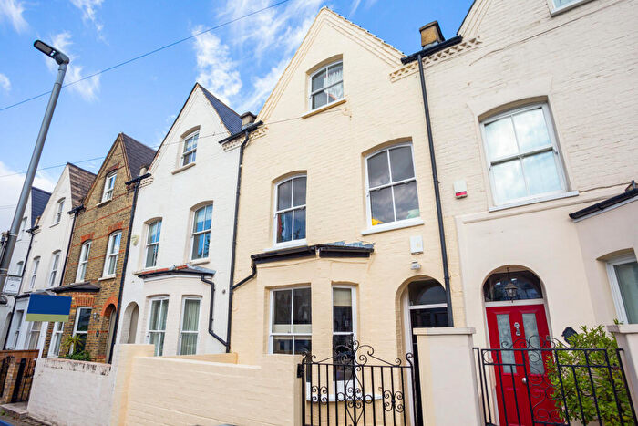 4 Bedroom House To Rent In Frere Street, SW11