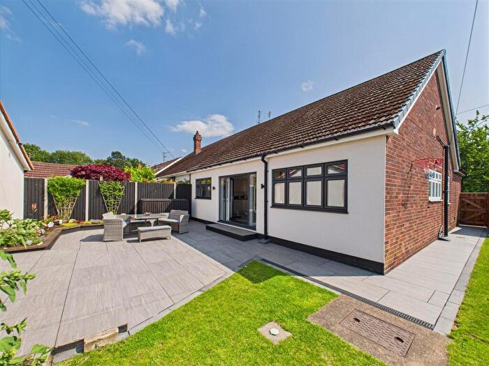 3 Bedroom Semi-Detached Bungalow For Sale In Reynolds Close, Melton, HU14