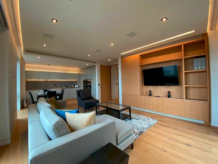 2 Bedroom Flat To Rent In Duchess Walk, London, SE1