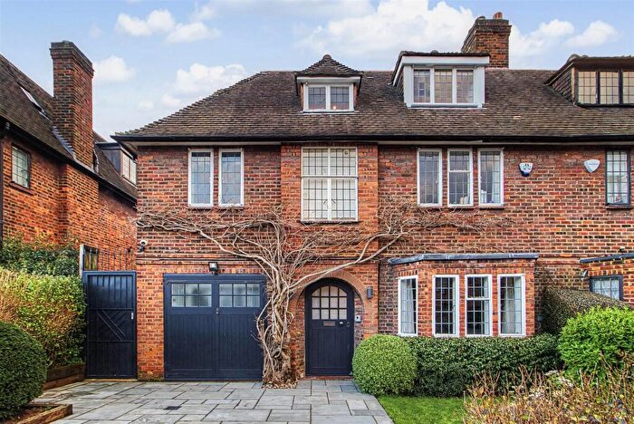 5 Bedroom House For Sale In Middleway, Hampstead Garden Suburb, NW11