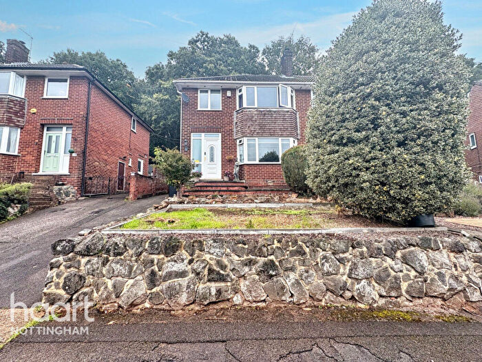 3 Bedroom Semi-Detached House For Sale In Mayfield Drive, Nottingham, NG9