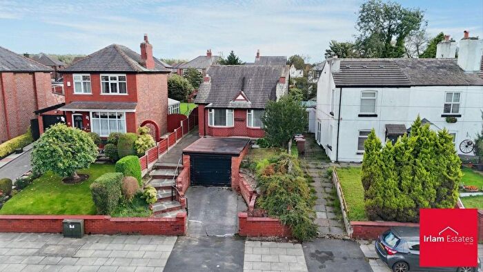 3 Bedroom Detached Bungalow For Sale In Liverpool Road, Irlam, M44