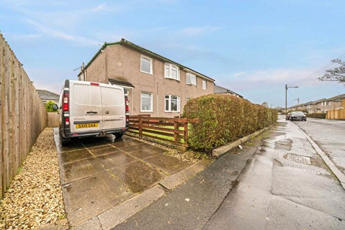 3 Bedroom Flat To Rent In Crofton Avenue, Croftfoot, G44