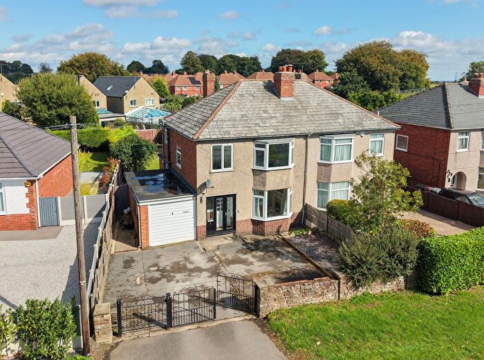 3 Bedroom Semi-Detached House For Sale In Mansfield Road, Glapwell, S44