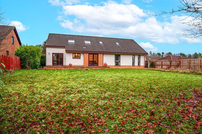 5 Bedroom Detached House For Sale In Highfield, Livingston, EH54