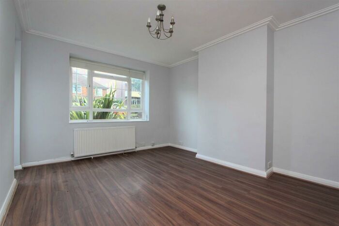 2 Bedroom Flat To Rent In Sydney Road, Muswell Hill, N10