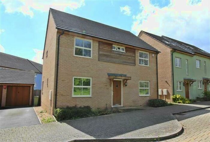4 Bedroom Detached House To Rent In Flexerne Crescent, Ashland, Milton Keynes, MK6