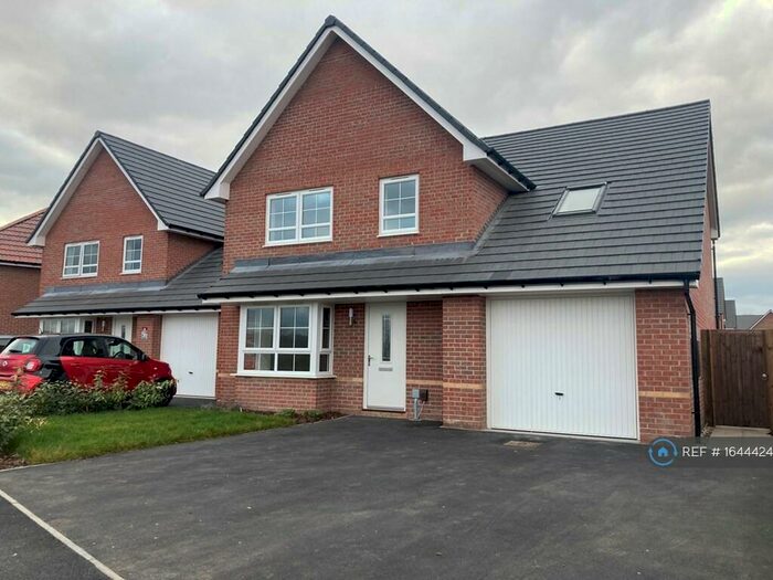 4 Bedroom Detached House To Rent In Hind Close, Bingham, Nottingham, NG13