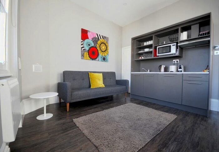 1 Bedroom Studio To Rent In Elliot Terrace, Plymouth, PL1