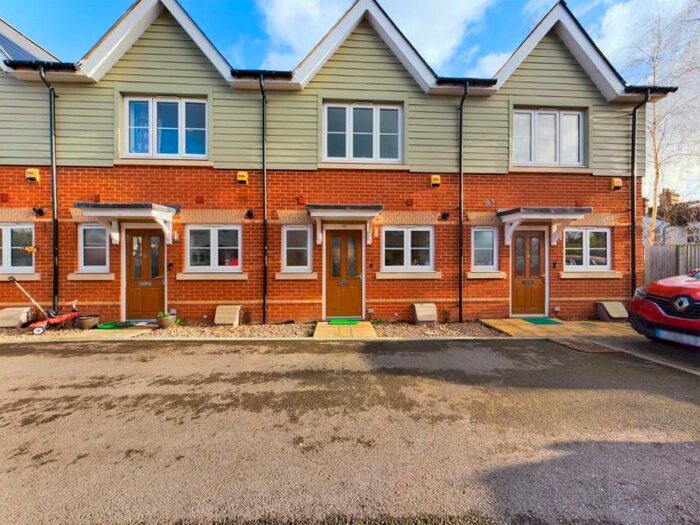 2 Bedroom Terraced House To Rent In Chertsey, Surrey, KT16