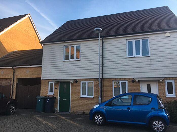 2 Bedroom Detached House To Rent In Laurence Hamilton Lane, Ashford, TN23