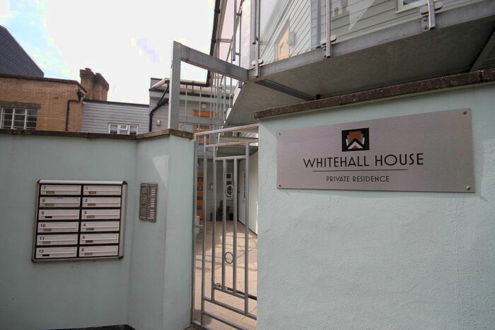 1 Bedroom Flat To Rent In Institute Walk, East Grinstead, RH19