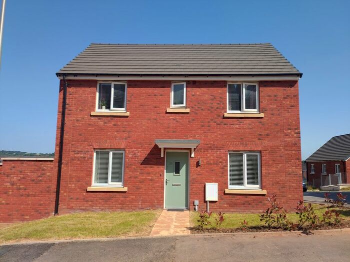 3 Bedroom Detached House To Rent In Sybil Mead, Exeter, EX1