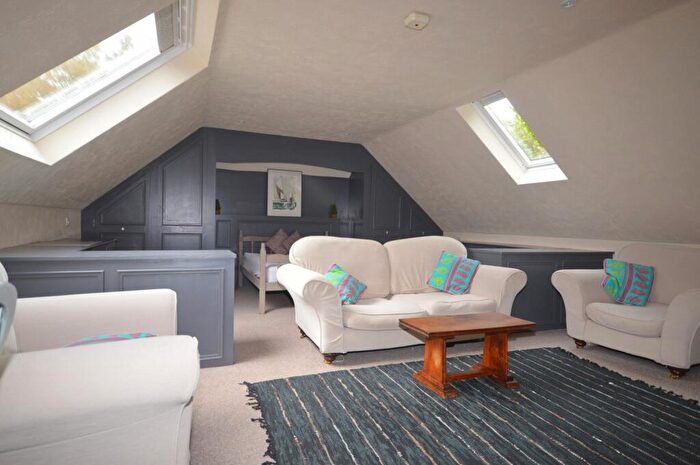Flat To Rent In Smock Alley, West Chiltington, RH20