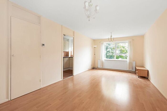 1 Bedroom Flat For Sale In Wood Vale, Forest Hill, London, SE23