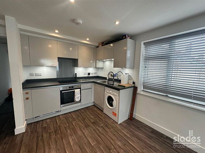 1 Bedroom Flat To Rent In Southbourne Lane East, Southbourne, BH6