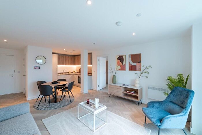 2 Bedroom Apartment To Rent In Milliners Yard, Liverpool, L3